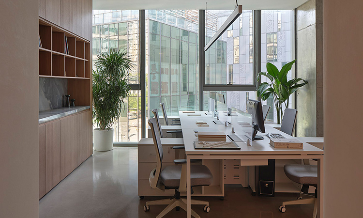 高層寫字樓落地玻璃辦公室